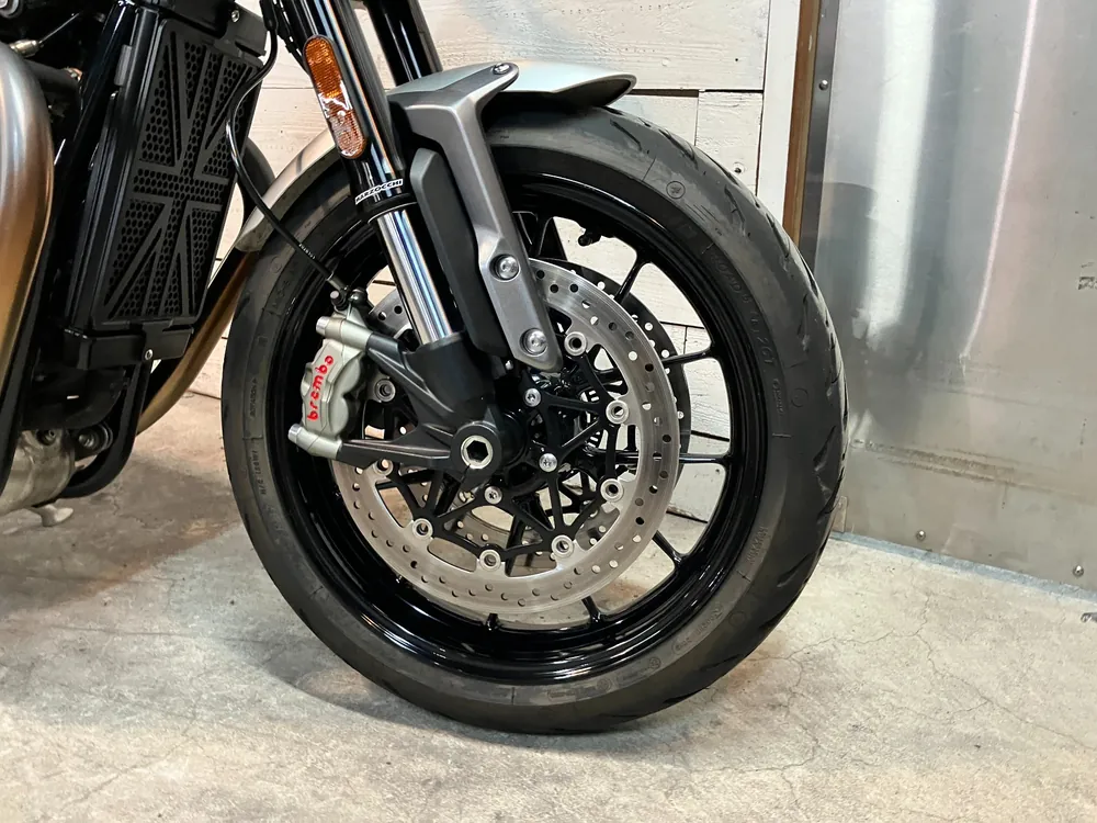 BMW S1000R 2024, чёрный, w red, фото 20