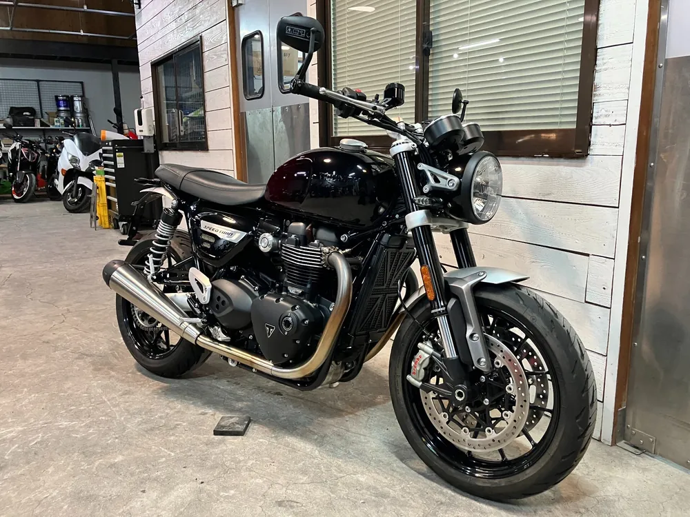 BMW S1000R 2024, чёрный, w red, фото 7