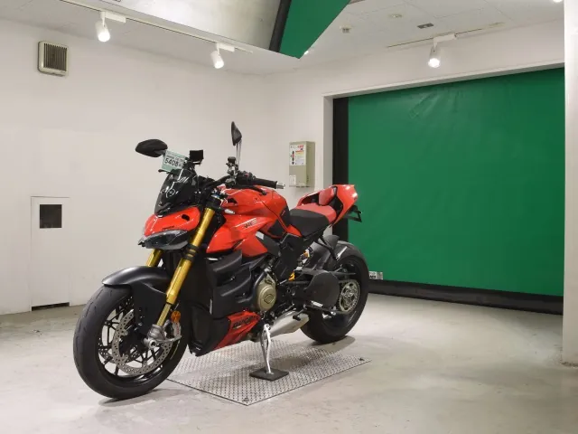 Ducati Street Fighter V4S 2024, красный, фото 4