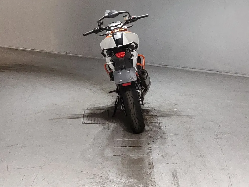 KTM 690 DUKE R 2014, белый, фото 4