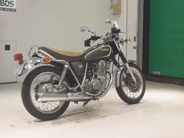 Yamaha SR400 2013, зелёный, фото 5