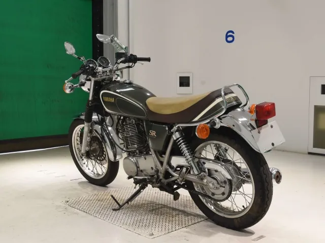 Yamaha SR400 2013, зелёный, фото 6