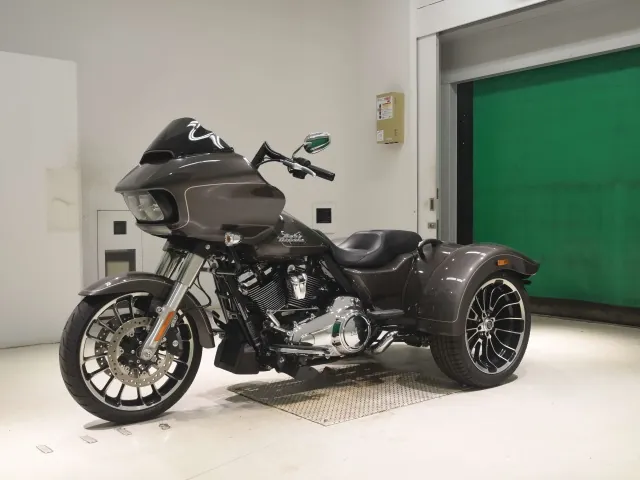 Harley-Davidson FLTRT1870 2023, серый, фото 4