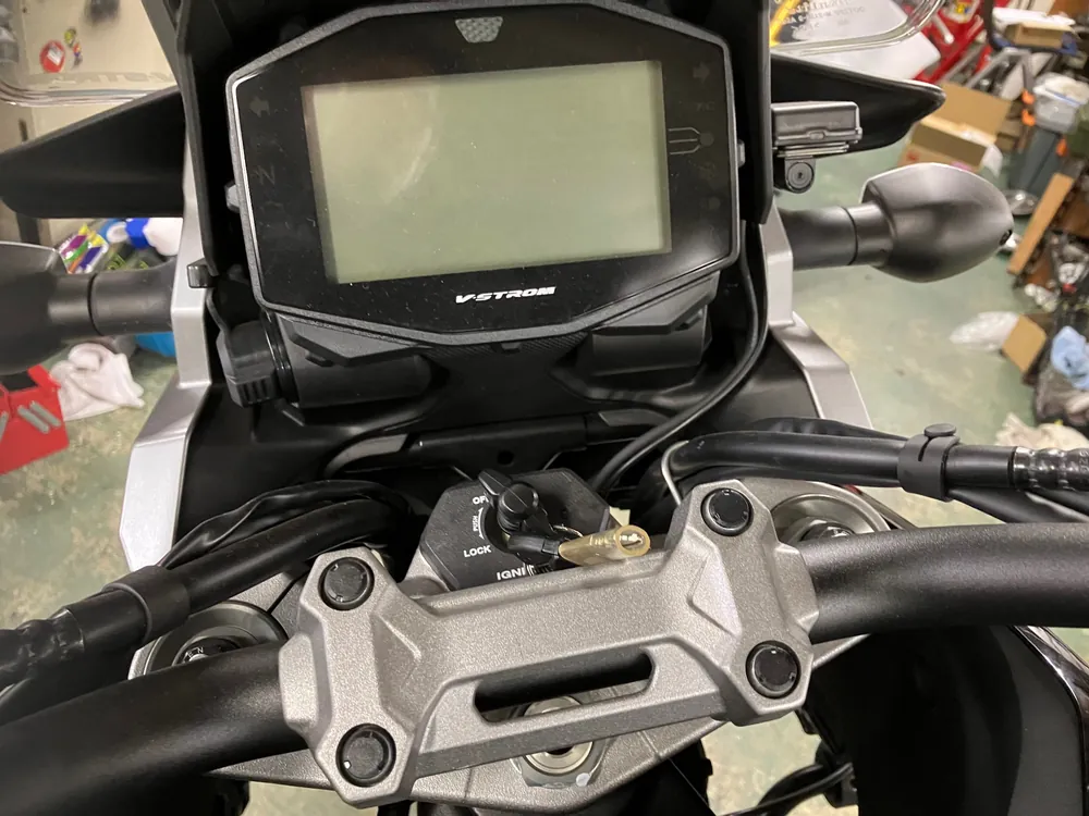 Suzuki V Strom 1050De 2022, чёрный, фото 4