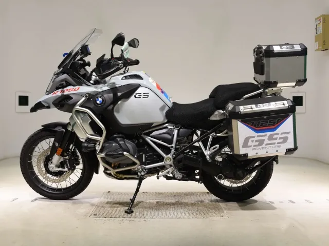 BMW R1250Gs Adventure 2022, серый, фото 2