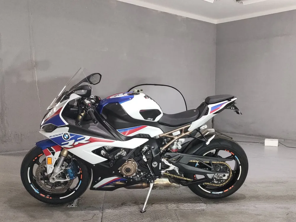 BMW S1000Rr 2022, white / blue, фото 2