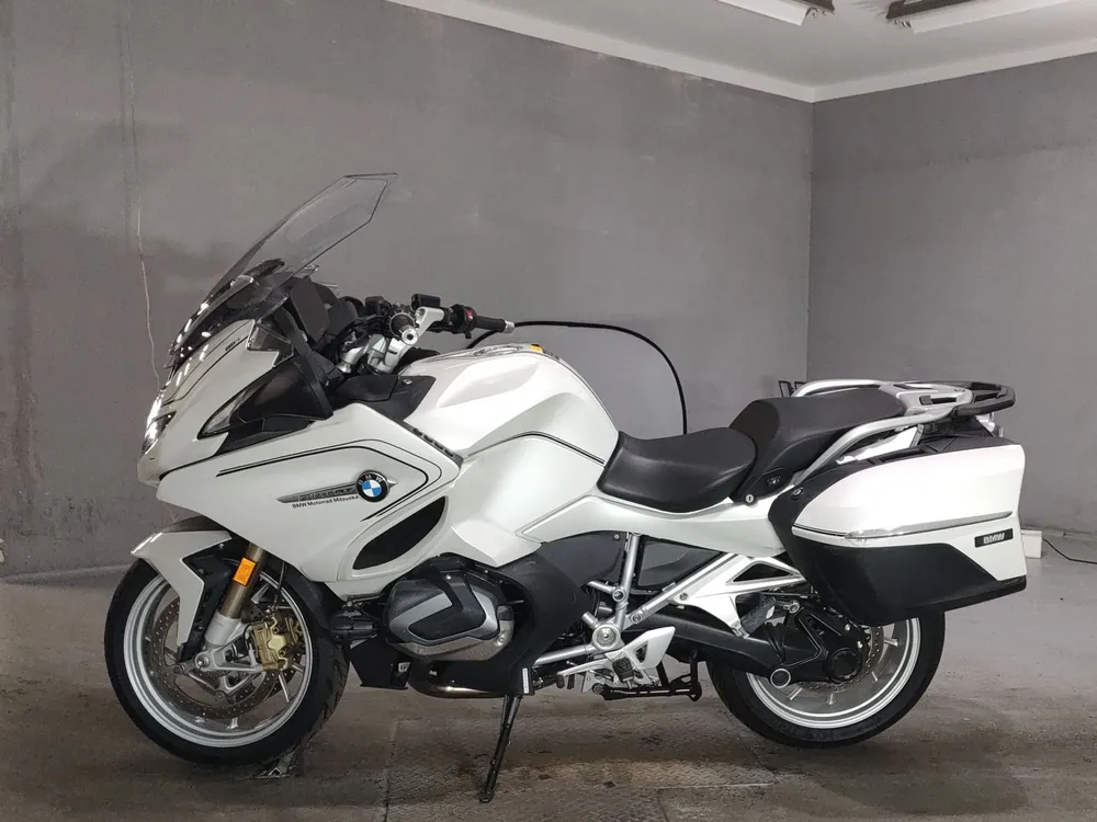 BMW R1250RT 2021, белый, фото 2