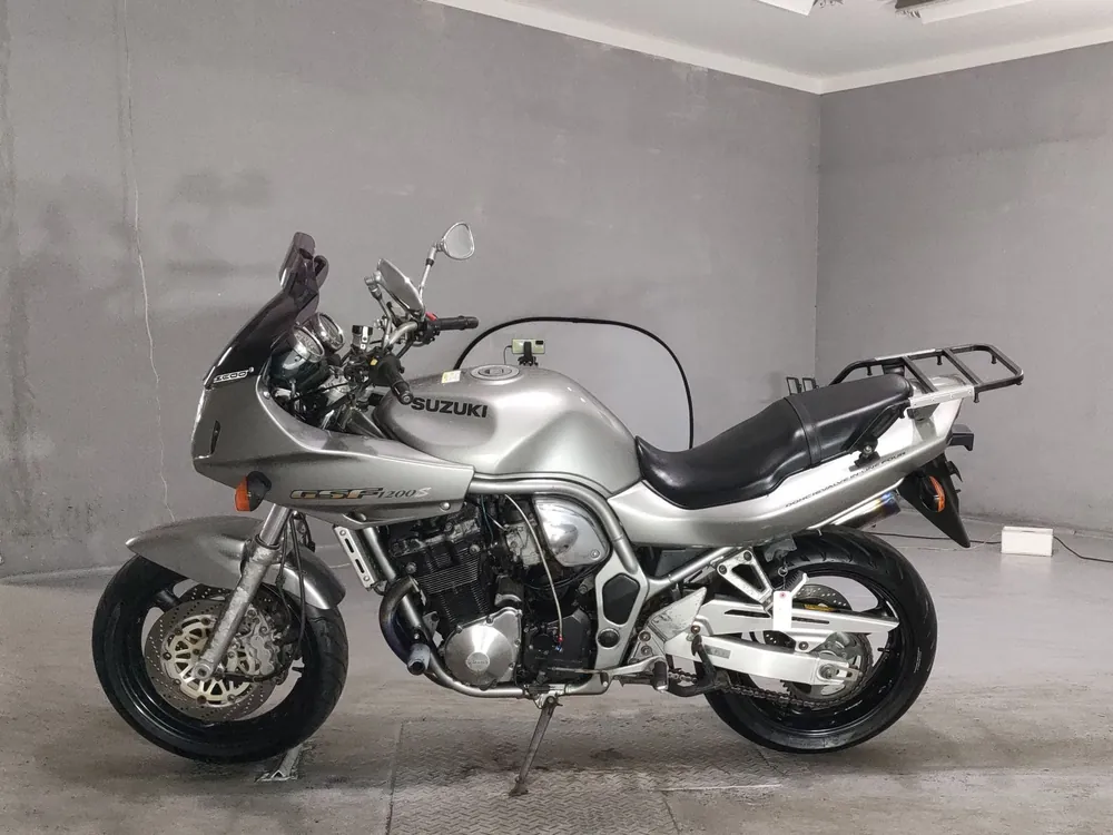 Suzuki GSF1200S, серебристый, фото 2