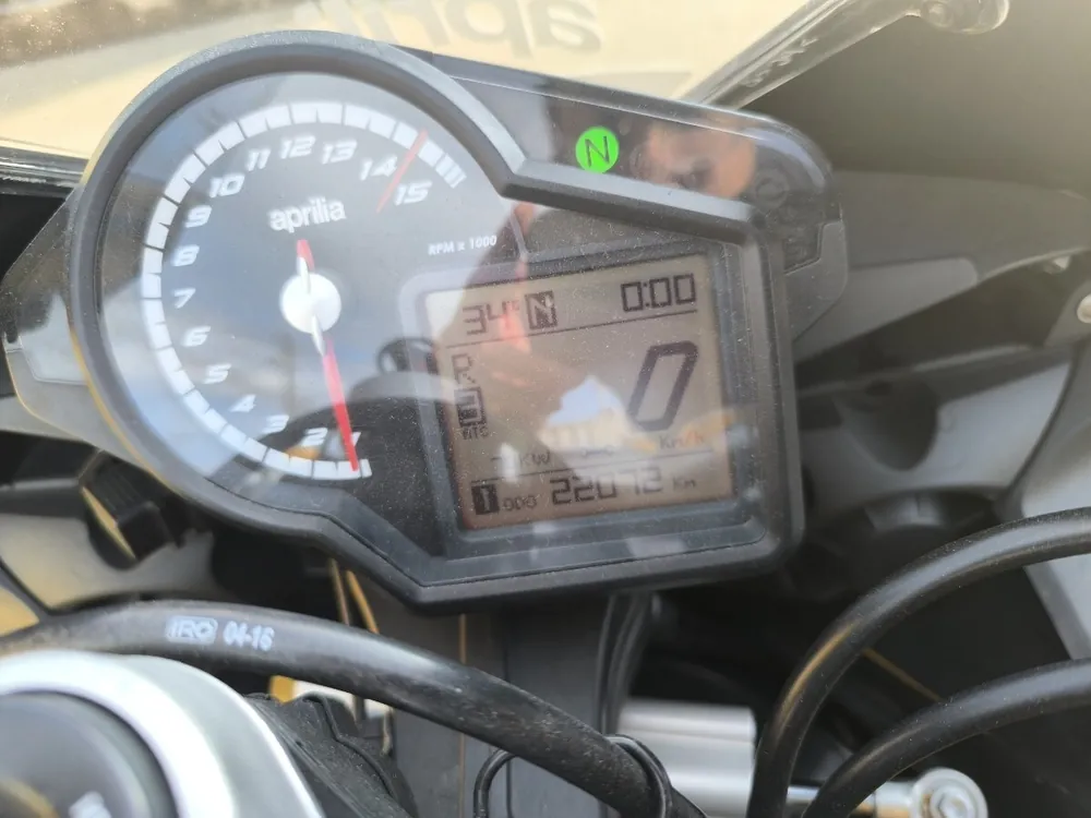 Aprilia RSV4 RF 2016, фото 6