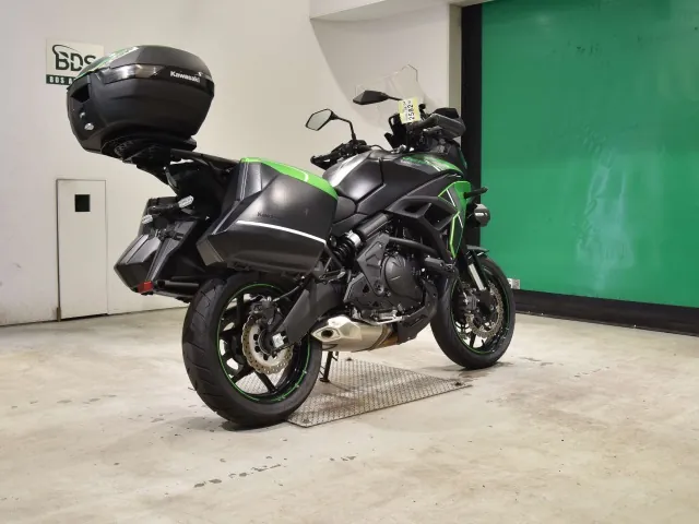 Kawasaki Versys 2024, чёрный, зелёный, фото 5