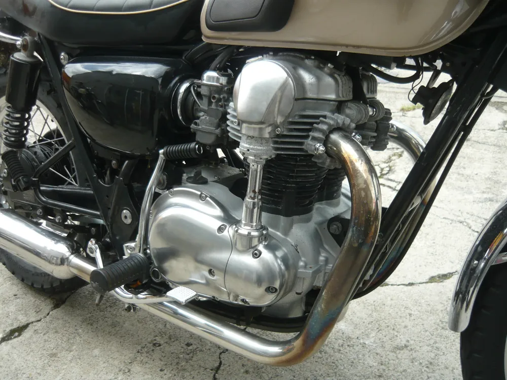 Kawasaki W650 2001, чёрный, золотистый, фото 5