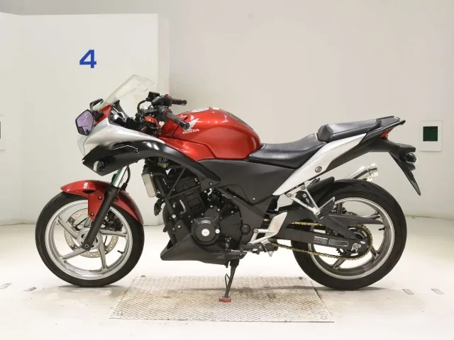 Honda CBR250R MC41 из Японии, фото 2