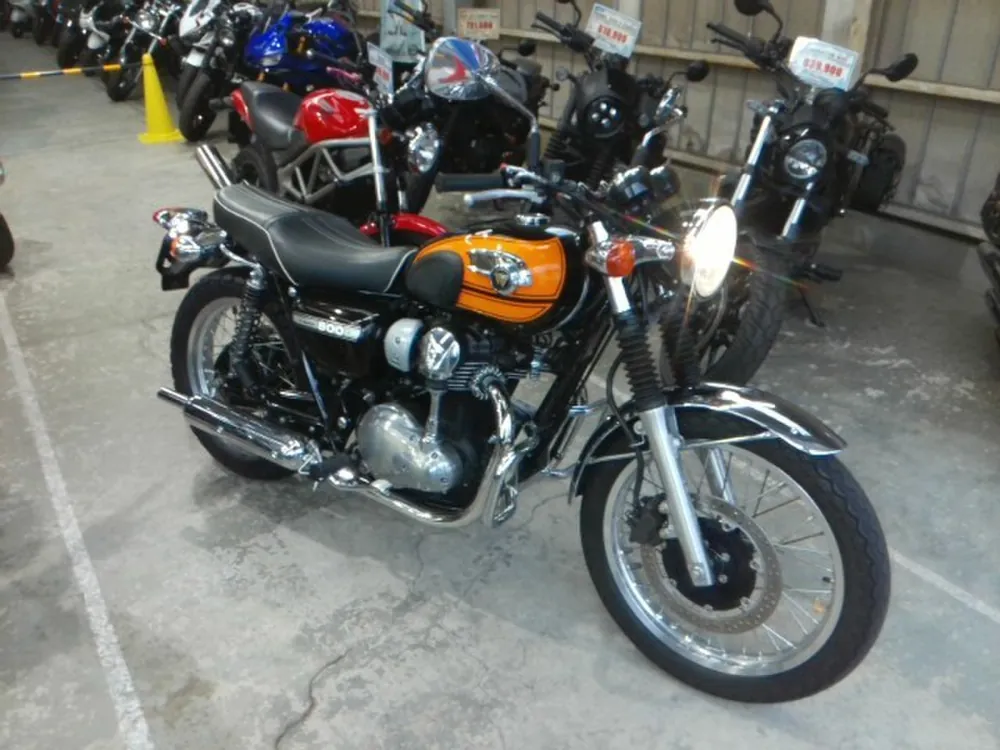 Kawasaki W800 2016, light brown, оранжевый, фото 9