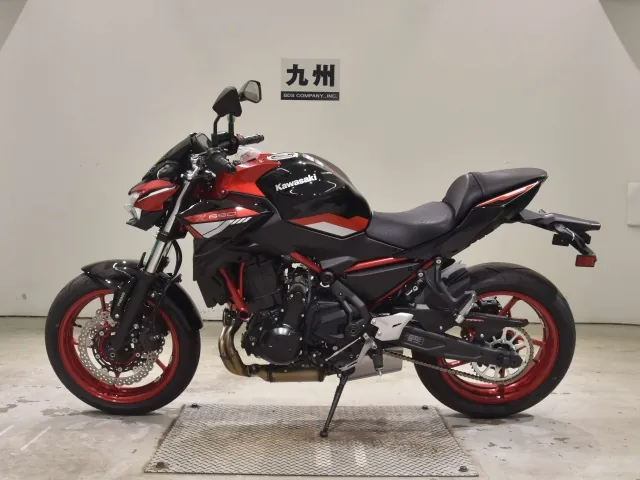 Kawasaki Z650A 2026, красный, фото 2
