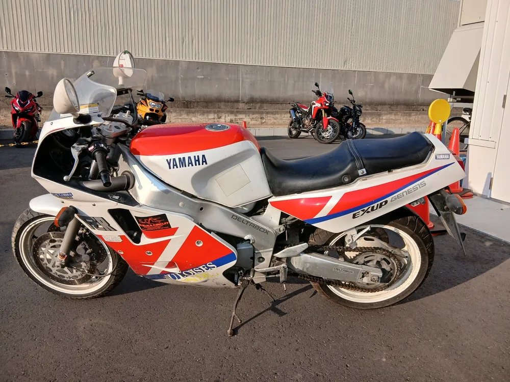 Yamaha FZR1000 1990, white / red, фото 2