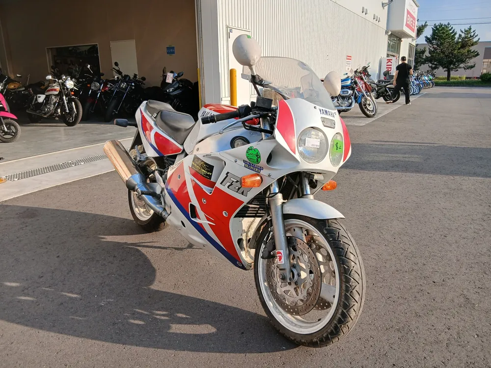 Yamaha FZR1000 1990, white / red, фото 4