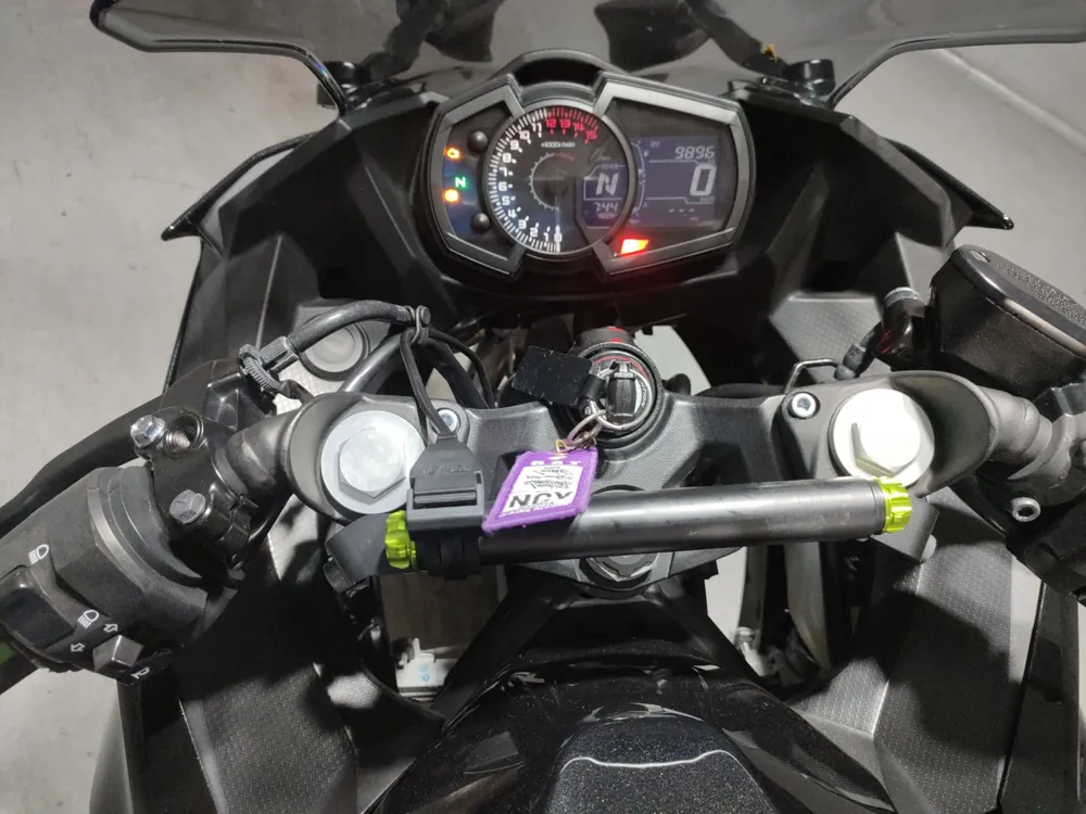 Kawasaki Ninja 400 2021, чёрный, фото 5