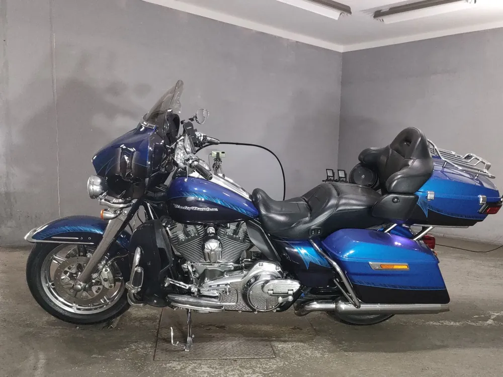 Harley-Davidson HARLEYFLHTKSE1800CVO 2014, синий, фото 2
