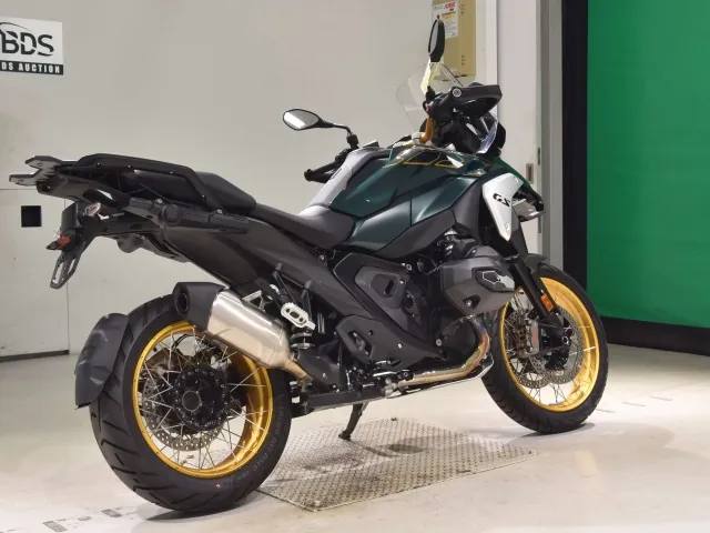 BMW R1300GS 2024, зелёный, фото 5