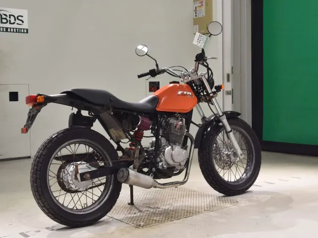 Honda FTR223 MC34, оранжевый, фото 5