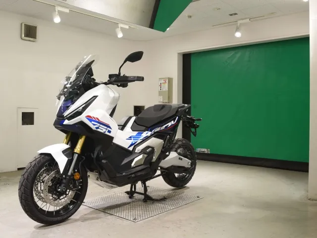 Honda X-ADV750 2026, white | navy blue, фото 4