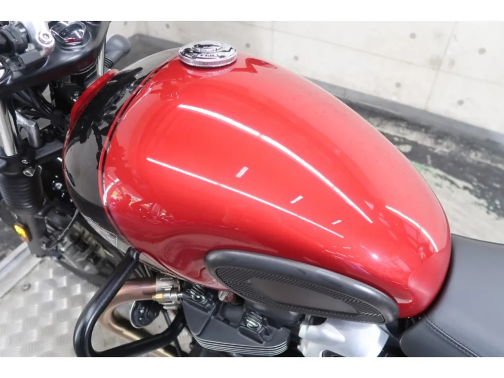 Triumph Street Twin 2024, red/ black, фото 10