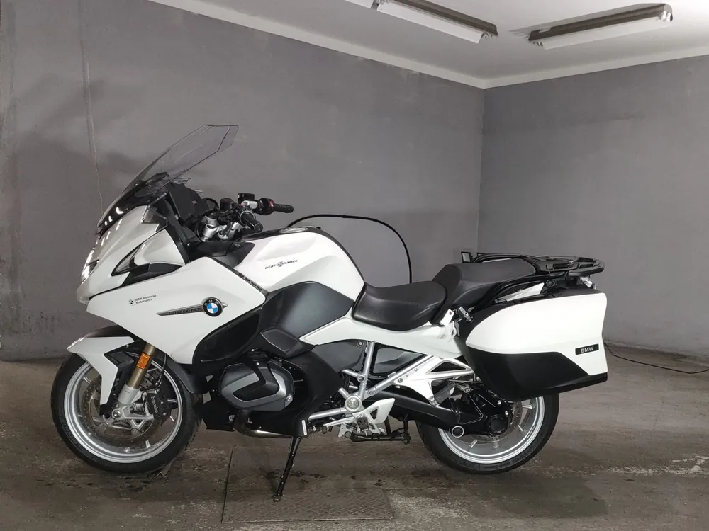 BMW R1250RT 2023, белый, фото 2