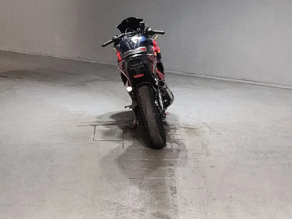 Yamaha YZF-R3 2016, red / blue, фото 4