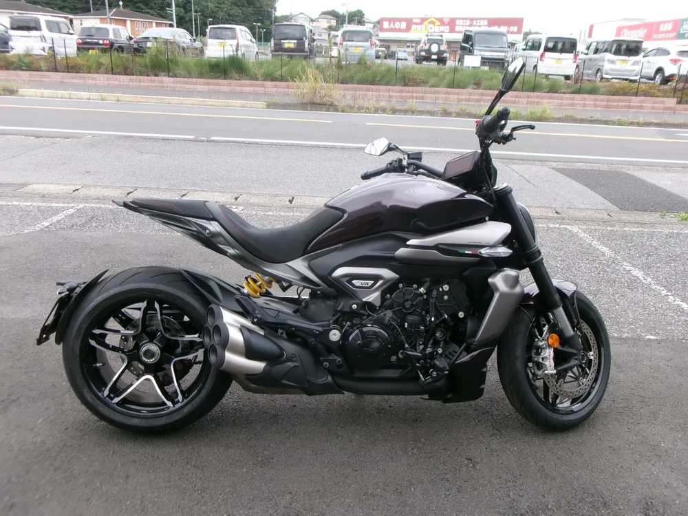 Ducati X Diavel V4 2026, light brown, фото 2