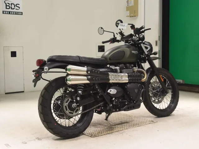 Triumph Scrambler 2023, зелёный, фото 5