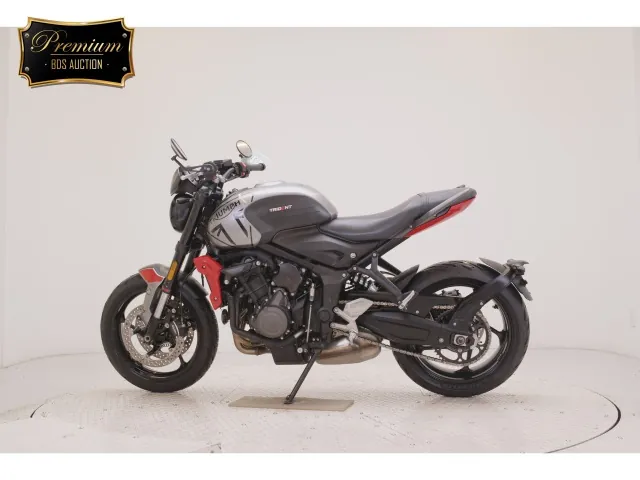 Triumph Trident 660 2023, серебристый, фото 2
