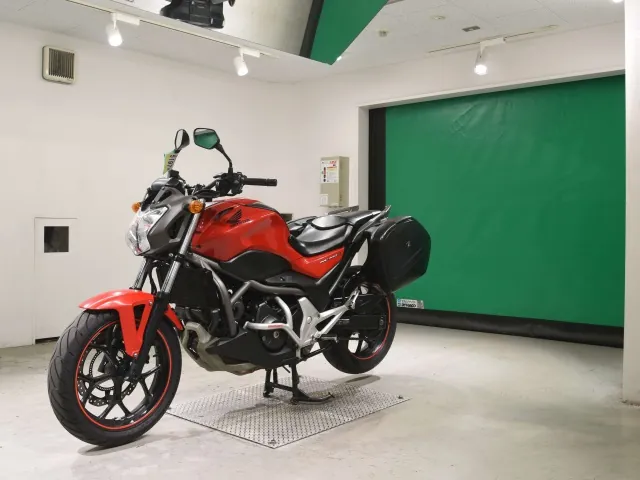 Honda NC700S 2013, красный, фото 4