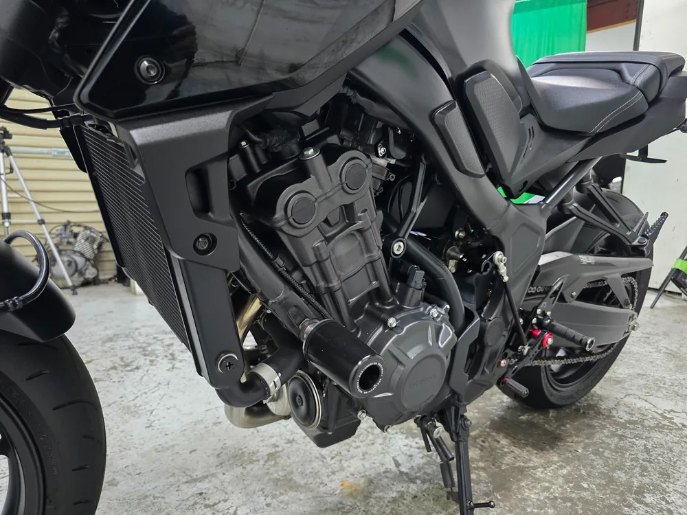 Honda CBR650R 2023, maddo black, фото 17