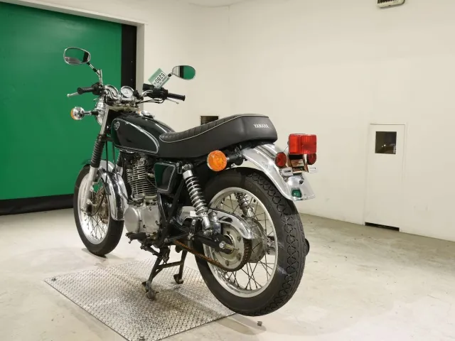 Yamaha SR400 2004, зелёный, фото 6