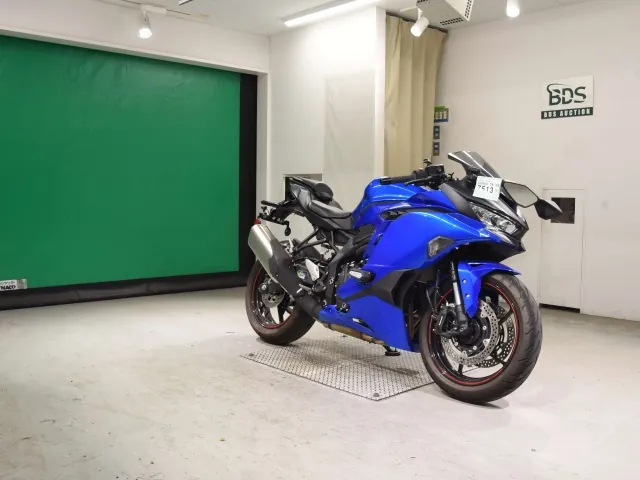 Kawasaki ZX-4R SE 2023, синий, фото 3