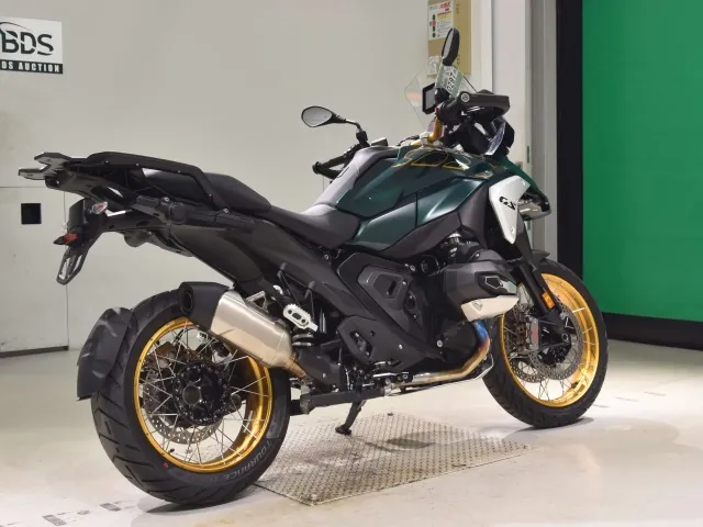 BMW R1300GS 2024, зелёный, фото 5