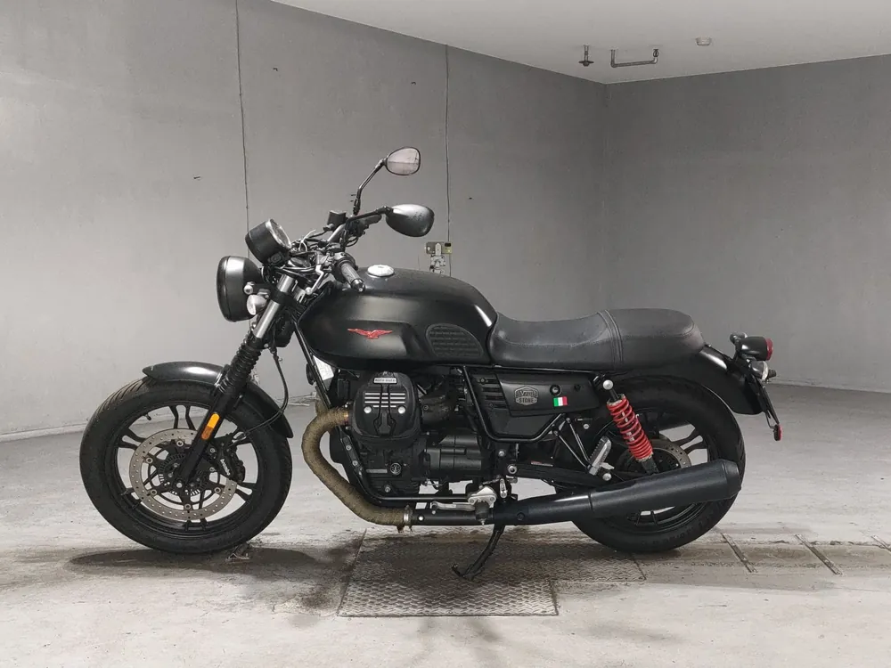 Moto Guzzi GUZZI V7 STONE 2021, чёрный, фото 2