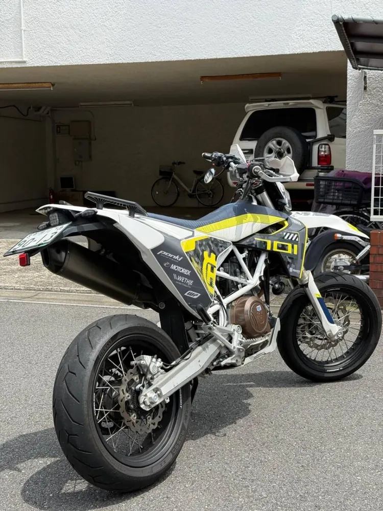 Husqvarna 701 SUPERMOTO 2016, фото 2