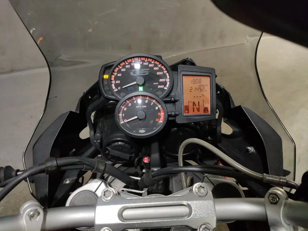 BMW F700Gs 2014, красный, фото 5