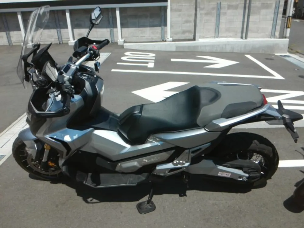Honda X-ADV750 2017, серебристый, фото 2