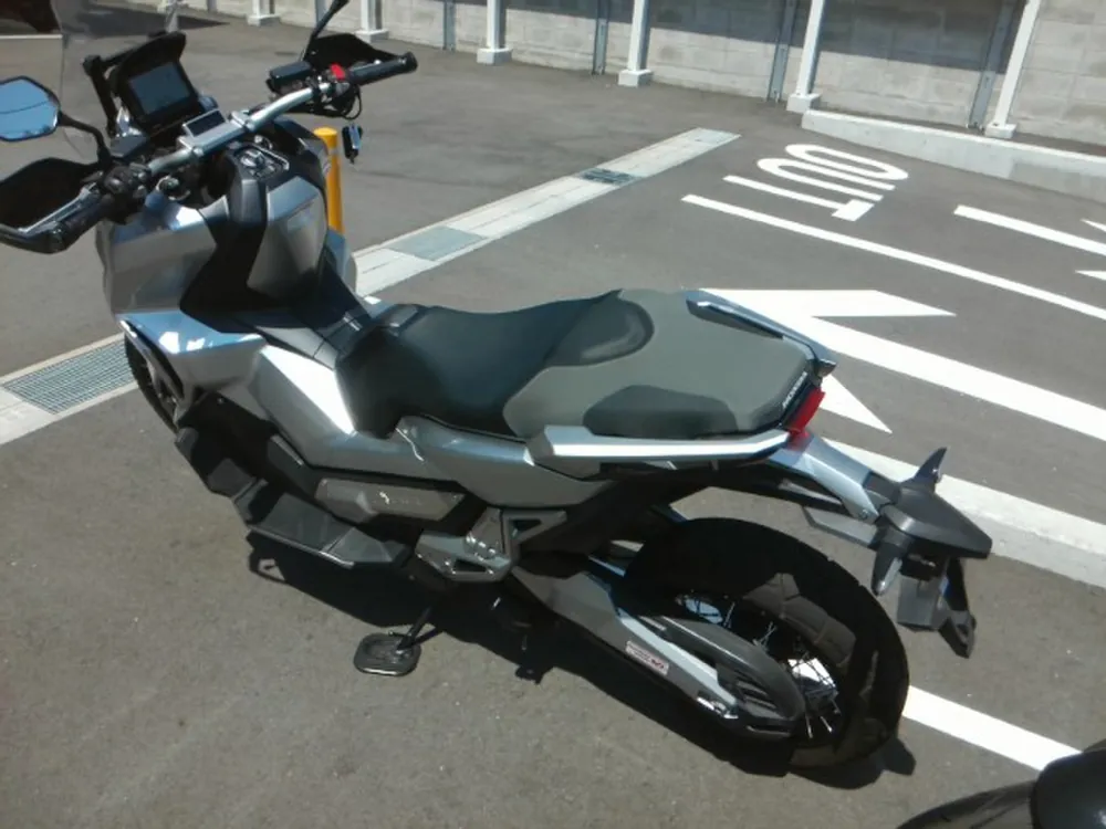 Honda X-ADV750 2017, серебристый, фото 4