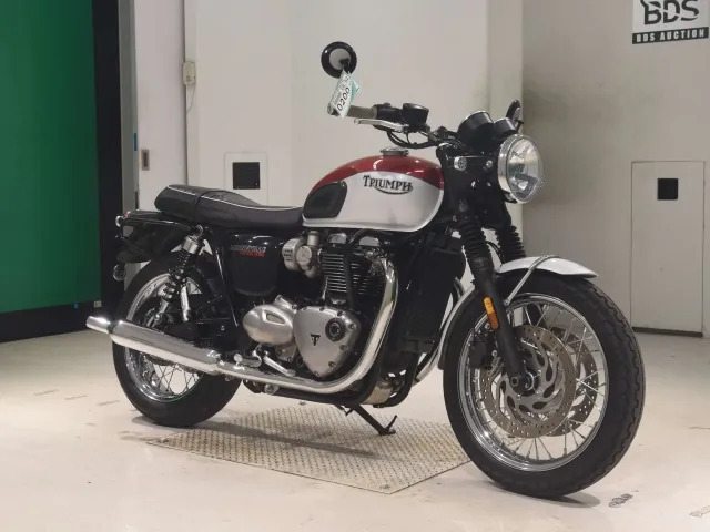 Triumph Bonneville T120 2020, белый, красный, фото 3