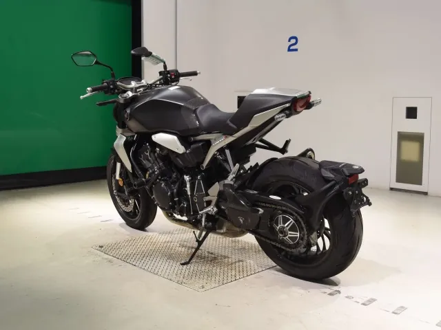 Honda CB1000R, чёрный, фото 6