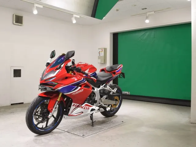 Honda CBR250RR, красный, фото 4