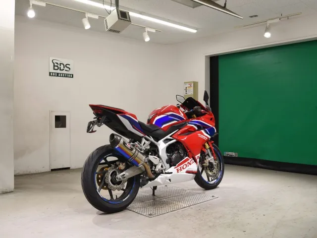 Honda CBR250RR, красный, фото 5