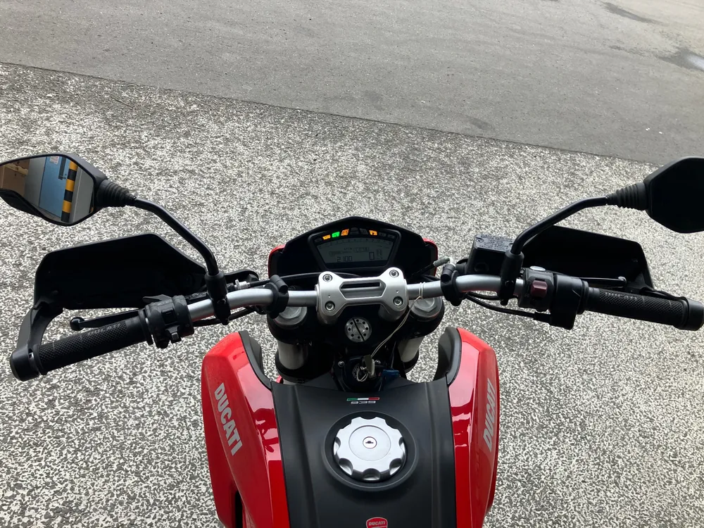 Ducati Hypermotard 939Sp 2017, красный, фото 3