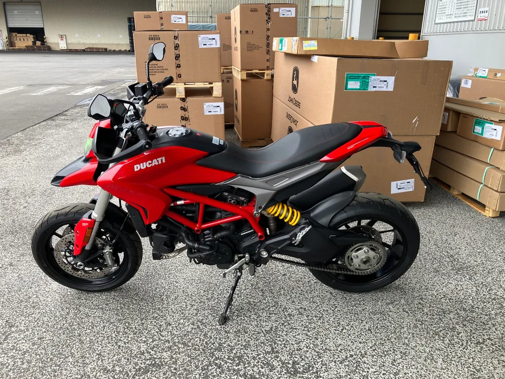 Ducati Hypermotard 939Sp 2017, красный, фото 4