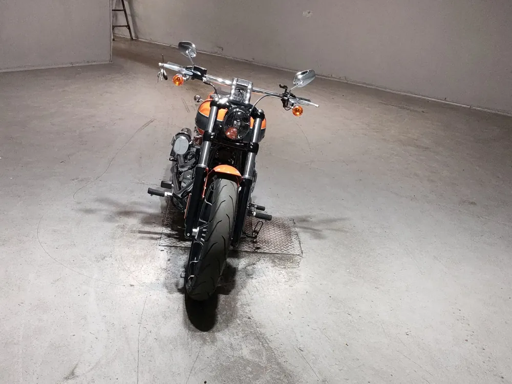 Harley-Davidson FXBR1920 2023, оранжевый, фото 3