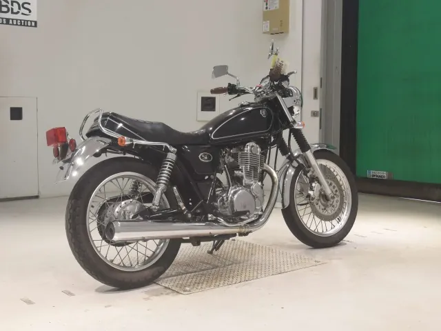 Yamaha SR400 2005, чёрный, фото 5