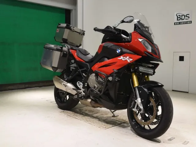 BMW S1000XR 2016, красный, фото 3